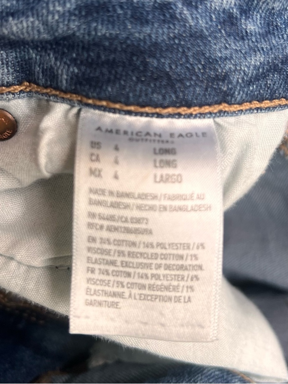 American Eagle Outfitters Womens Mom Skinny Jeans
Size 4L Dark Wash - Picture 8 of 8